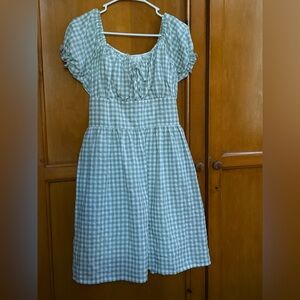 Light Green Gingham Puff-Sleeve Dress